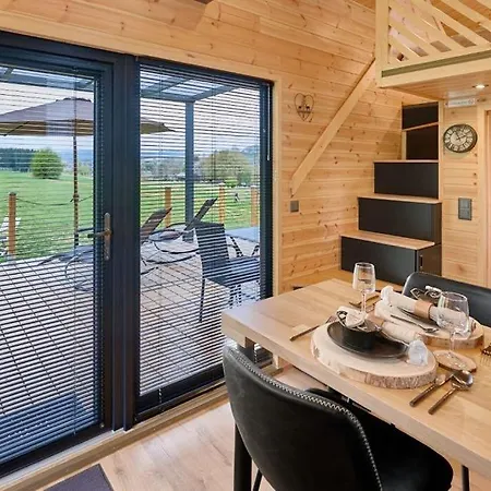 Tiny Blackandwood 펜션